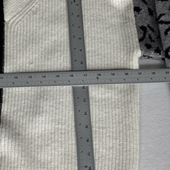 Colorblock Leopard Sleeve Sweater Women’s Size XL Black White Gray Animal Print - Picture 6 of 10